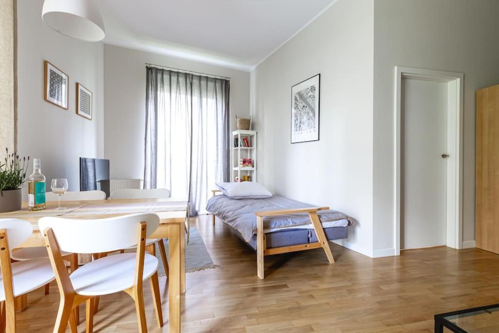 Bright And Cozy Apartment Near Park, With A Huge Terrace. Warsaw Ngoại thất bức ảnh